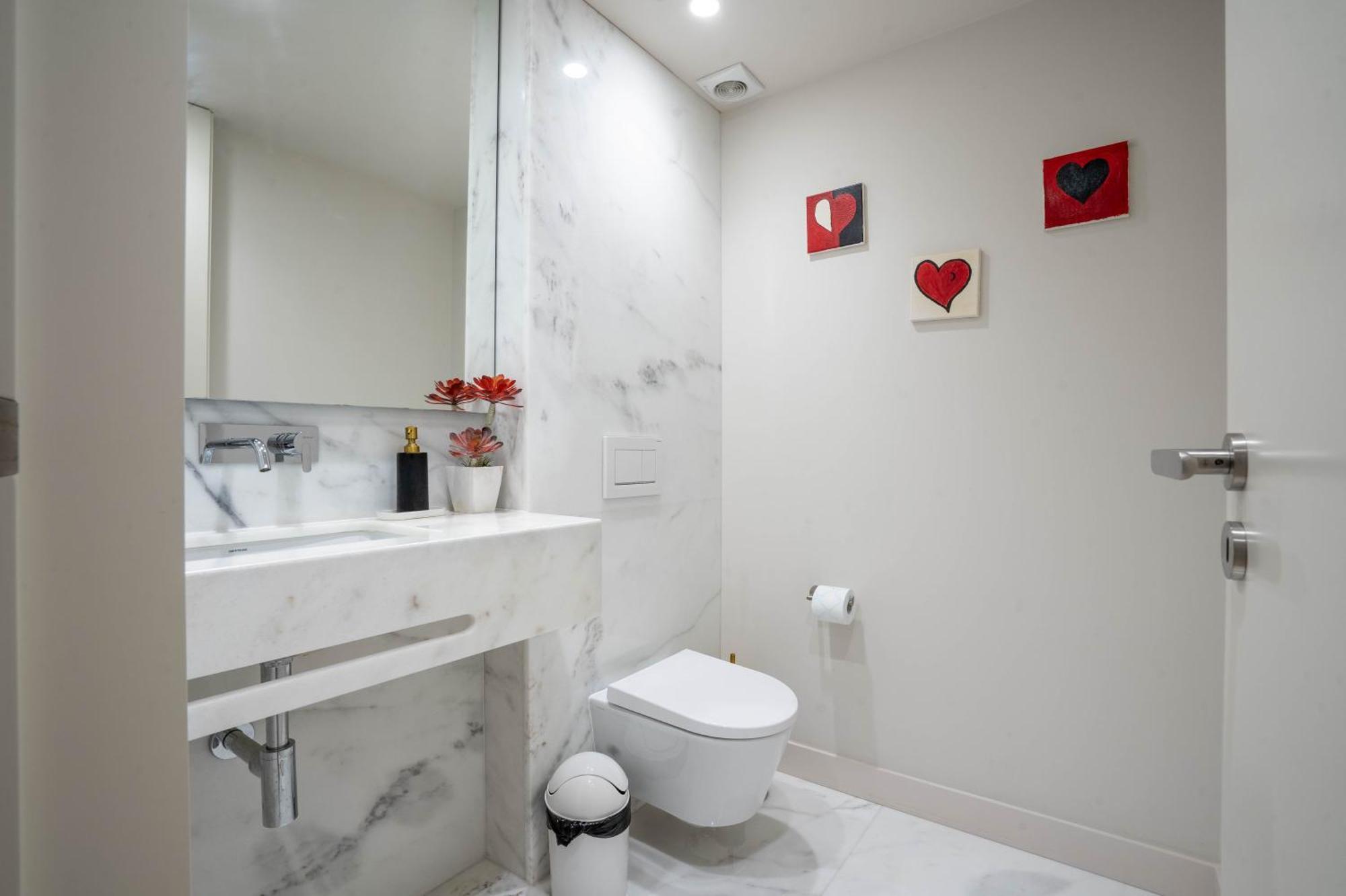 Primrose 1Br Delight W Parking By Lovelystay Porto Exterior photo