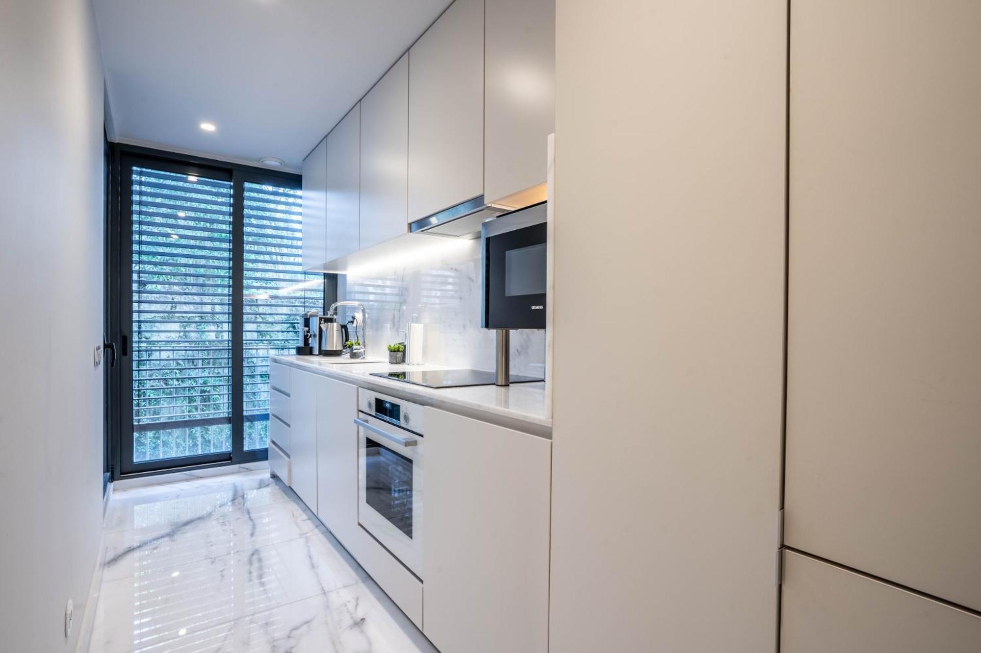 Primrose 1Br Delight W Parking By Lovelystay Porto Exterior photo