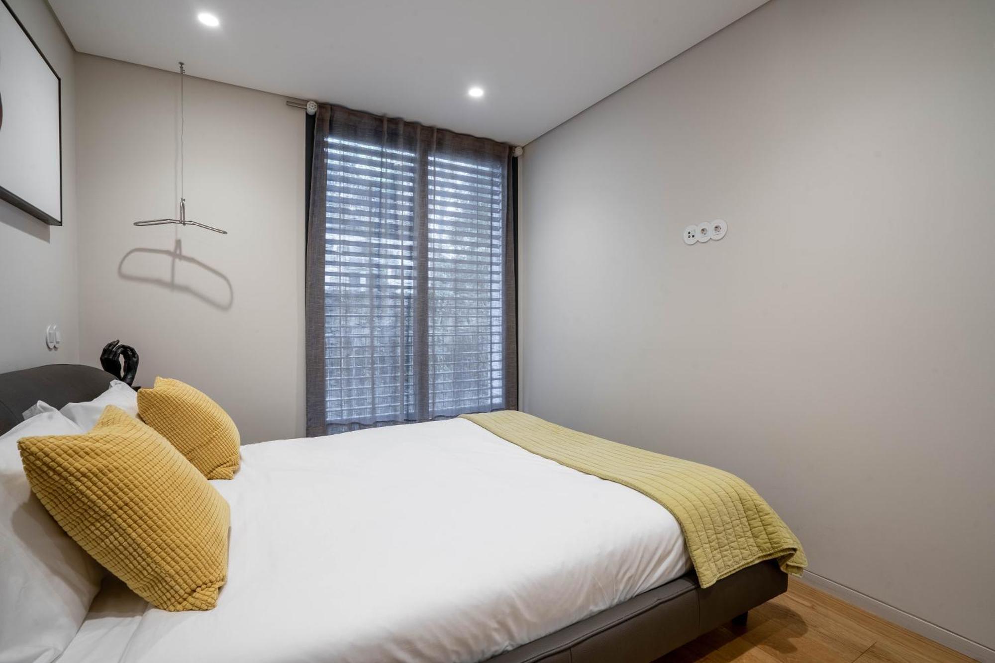 Primrose 1Br Delight W Parking By Lovelystay Porto Exterior photo