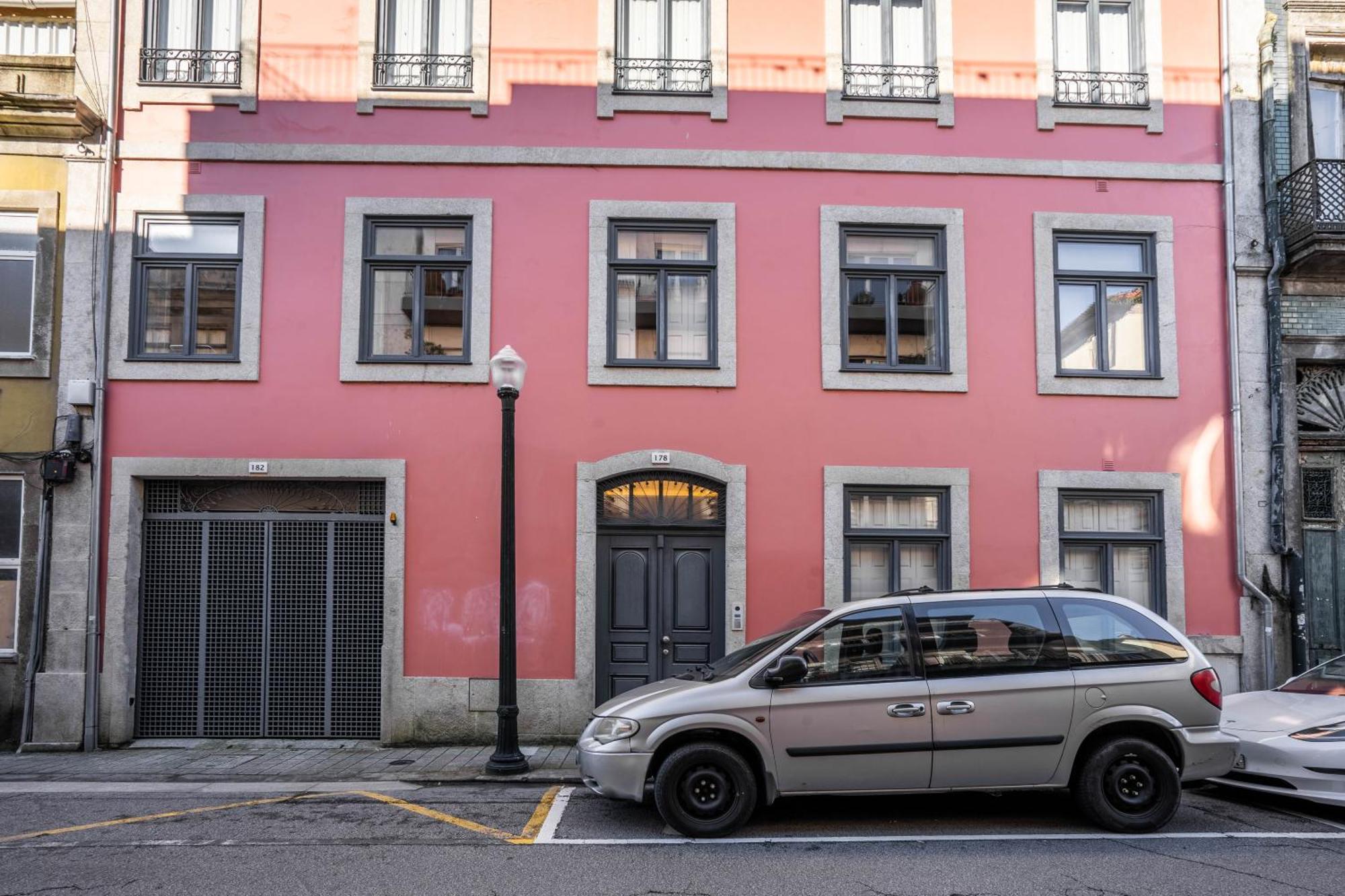Primrose 1Br Delight W Parking By Lovelystay Porto Exterior photo